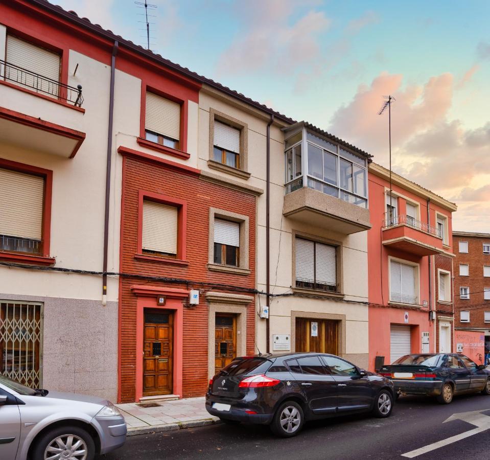 Housingleon - Apartamento Plaza Mayor מראה חיצוני תמונה